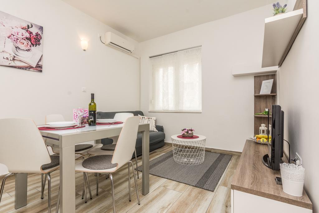 Melita Center Apartment Zadar Ngoại thất bức ảnh